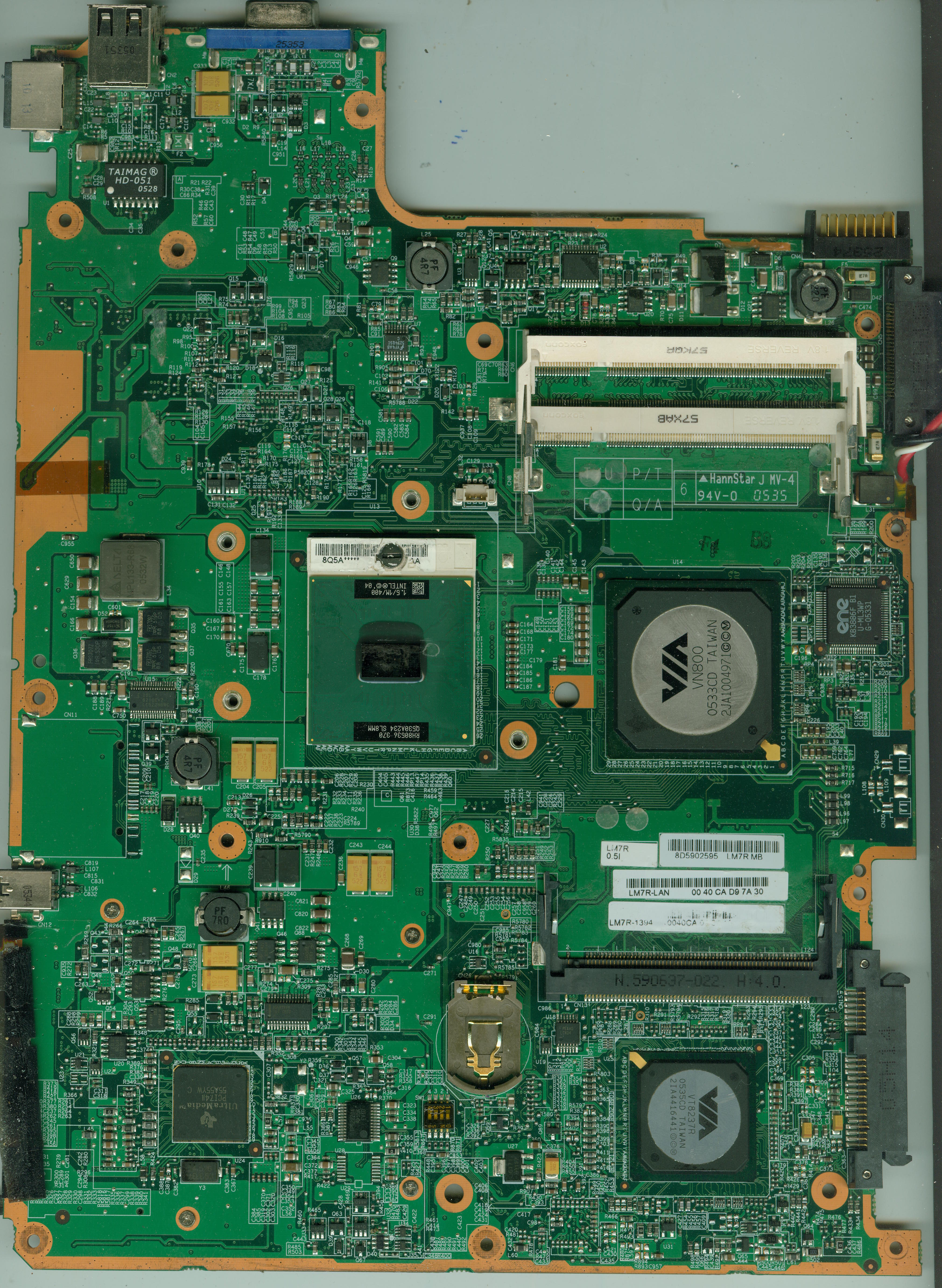 Fujitsu Siemens Amilo Pro V2030 - Fic LM7R 001